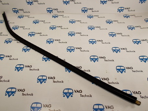 Уплотнитель стекла наружный VW T4 левый