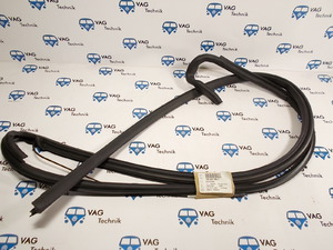 Уплотнитель с датчиком защемления VW T5 левый