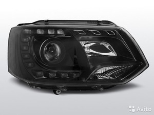 Фары передние с линзой и LED черные VW T5GP