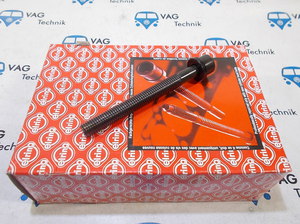 Болт крепления ГБЦ VW T4